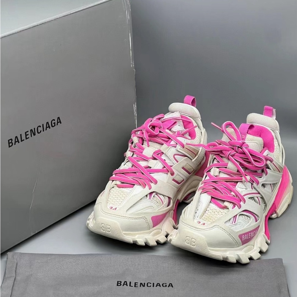 Balenciaga Track Sneaker Pink size 39(US 9)